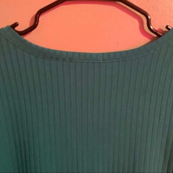 Studded Teal Green Ribbed Knit Top Keyhole Crew Neck Short Sleeve - Picture 3 of 8